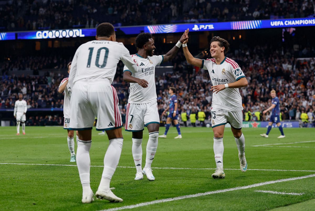 Mbappé, Vinícius Júnior dan Arda Güler merayakan gol Real Madrid ke gawang Leipzig di Bernabéu
