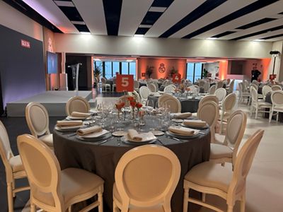 cena en el palco de honor