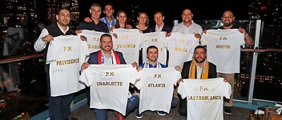 Butragueño y Arbeloa, con las peñas madridistas en Estados Unidos