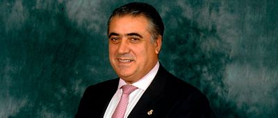 La Federación Española de Fútbol concede la insignia de oro y brillantes a Lorenzo Sanz