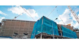 Demolición del edificio anexo en Padre Damián