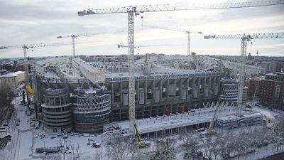 Espectaculares imágenes del Santiago Bernabéu nevado