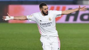Benzema: cinco goles en los últimos cuatro partidos contra el Valencia