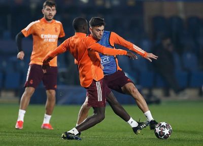 entrenamiento del real madrid en el estadio de bérgamo