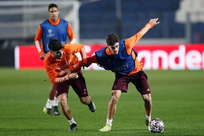 entrenamiento del real madrid en el estadio de bérgamo