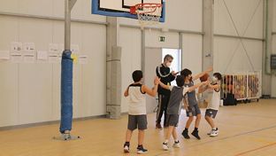 Las escuelas de baloncesto de la Fundación celebraron la primera jornada en valores