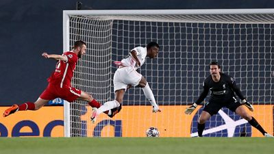 El primer gol de Vinicius Jr. ante el Liverpool, elegido el mejor de la semana de la Champions