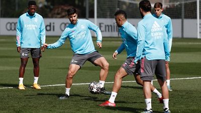 El equipo prepara la visita al Liverpool tras la victoria en el Clásico