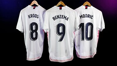 Subasta benéfica de las camisetas utilizadas en el Clásico