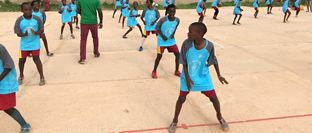 Escuela sociodeportiva de la Fudación Real Madrid en Dakar