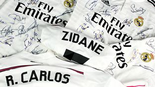 Leyendas de Europa, en una subasta especial de camisetas