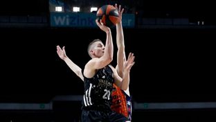 Carroll, 700 partidos con el Real Madrid