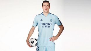 Lunin: “Estoy aprendiendo a diario, entreno con los mejores”