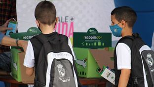 Más de 1.500 participantes en la gran recogida de Ecopilas en la Ciudad Real Madrid