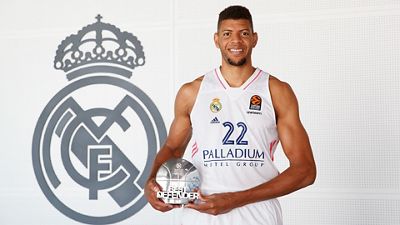 Tavares, elegido el mejor defensor de la Euroliga 2020-21