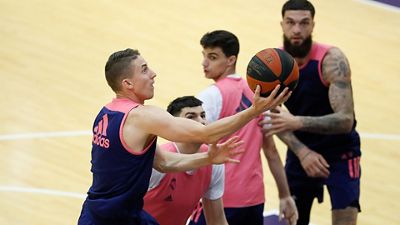 El Real Madrid prepara el primer partido de la final de la Liga