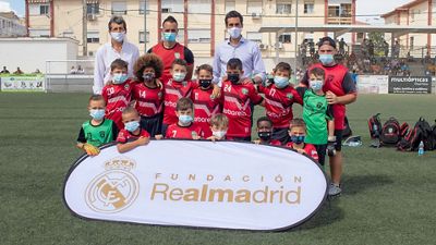 Arbeloa visita el VII Torneo de Fútbol Solidario de Churriana