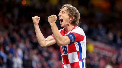 3-1: Modrić, golazo y asistencia para lograr el pase a octavos con Croacia