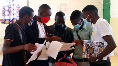 Formación telemática de fútbol y valores para la escuela de la Fundación en Angola