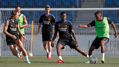 Exigente sesión con balón en la Ciudad Real Madrid