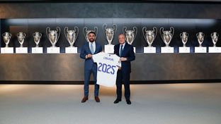 Carvajal, renovado hasta 2025