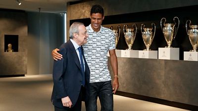 Varane se despide del presidente y de la plantilla