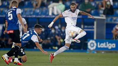 Benzema, décimo madridista con más partidos