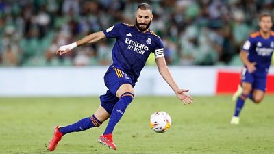 Benzema, noveno madridista con más partidos