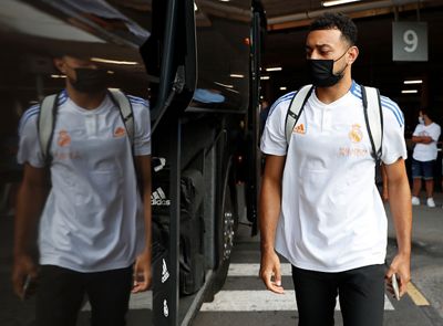 llegada del real madrid de baloncesto a tenerife