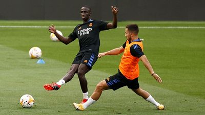 El Real Madrid se entrena en el Santiago Bernabéu