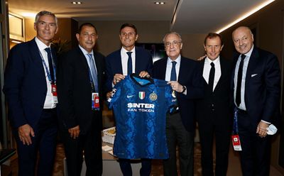 intercambio de obsequios inter de milán-real madrid