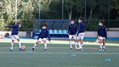 Arrancan las escuelas sociodeportivas de la Fundación en España