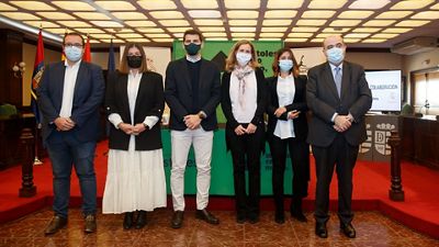 Casillas visita Móstoles para presentar dos nuevas escuelas de deporte inclusivo