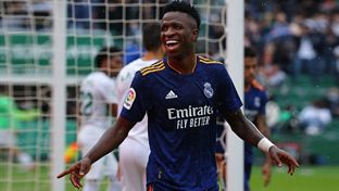 Los dos golazos de Vini Jr. en el Martínez Valero