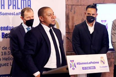 presentación del partido solidario entre las leyendas del real madrid y el tenerife