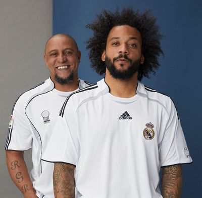 el real madrid y adidas presentan la camiseta de la nueva colección teamgeist