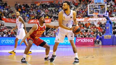 71-80: Poirier y Williams-Goss lideran la tercera victoria de la semana