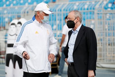 el presidente acudió al entrenamiento del equipo