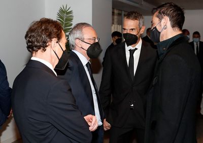 capilla ardiente de paco gento en el santiago bernabéu