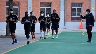 Beneficiarios del programa para personas sin hogar entrenan para la carrera solidaria de la Fundación
