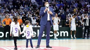 Tribute to Felipe Reyes ahead of the Clásico