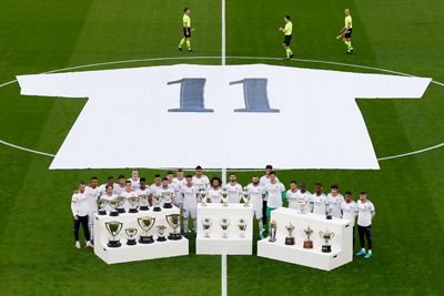 el santiago bernabéu brindó un homenaje a paco gento