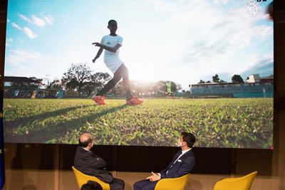 casillas visita el pabellón de españa en expo dubái 2020