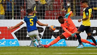 1-1: Casemiro marca no empate do Brasil no Equador