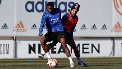 Dritte Trainingseinheit der Woche in der Real Madrid Stadt