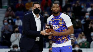 Yabusele reçoit le MVP de janvier de l’Euroleague