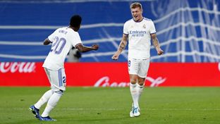 League leaders face stern away test