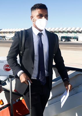 salida del real madrid a parís