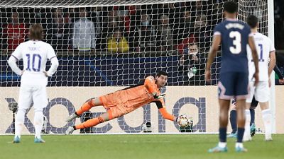 Courtois hat die letzten drei Elfmeter gehalten