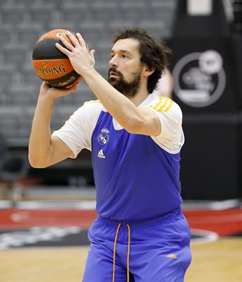entrenamiento del real madrid de baloncesto